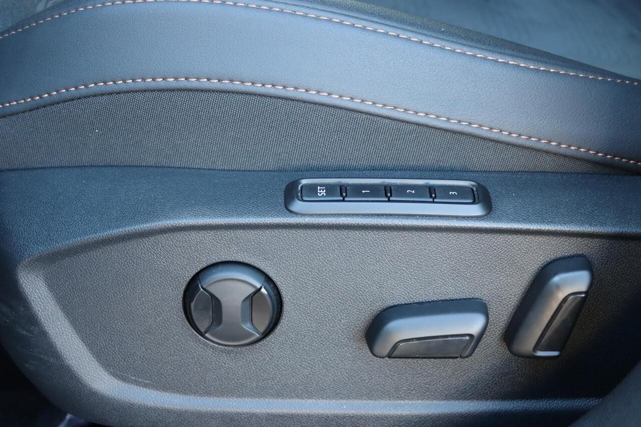 Cupra Leon 1.5 TSI e-Hybrid Business 204pk DSG6