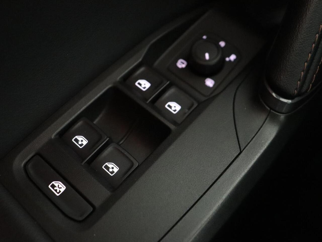 Cupra Leon 2.0 TSI | Stoelverwarming | Beats Pack | Carplay | Adaptive cruise | Memory | Sfeerverlichting | Stuurverwarming | Full LED | Sportstoelen