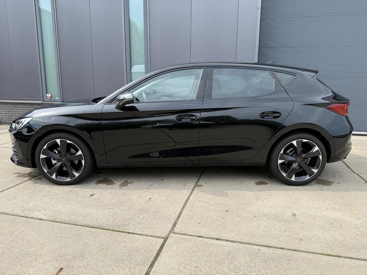 Cupra Leon 1.5 eTSI Business Edition | Full LED | Sfeer | Stoel/stuur verw. | Keyless entry / start | Carplay