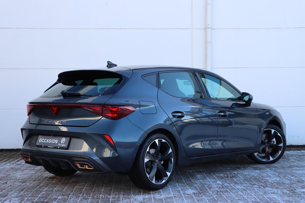 Cupra Leon 1.5 TSI e-Hybrid Business 204pk DSG6