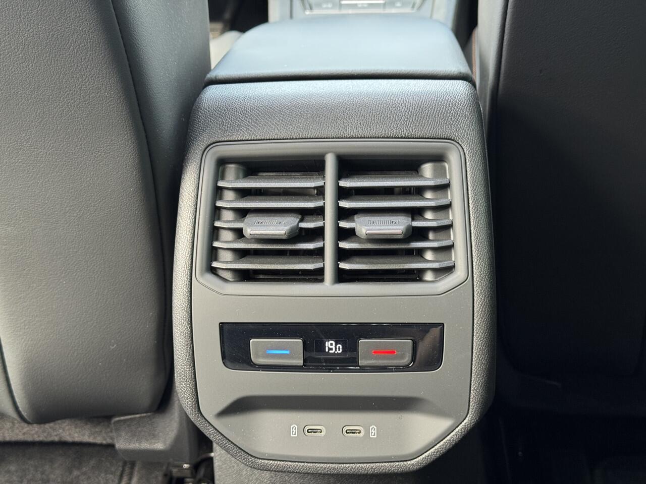 Cupra Leon 1.4 e-Hybrid VZ Performance | Pano | Keyless | Stuurverwarming