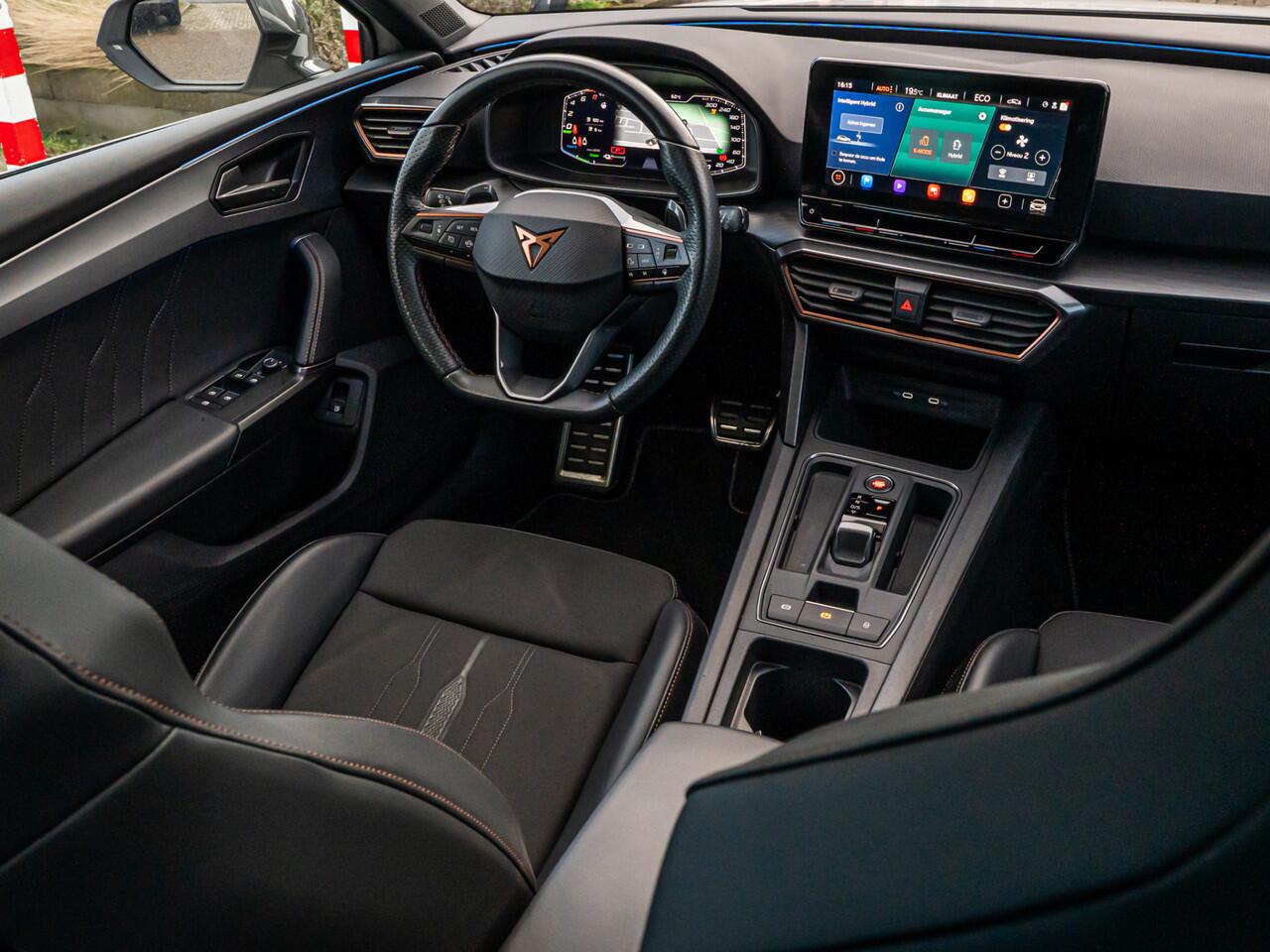 Cupra Leon 1.4 e-Hybrid VZ PANO 19 INCH BLACK OPTIC STUURWIELVERW