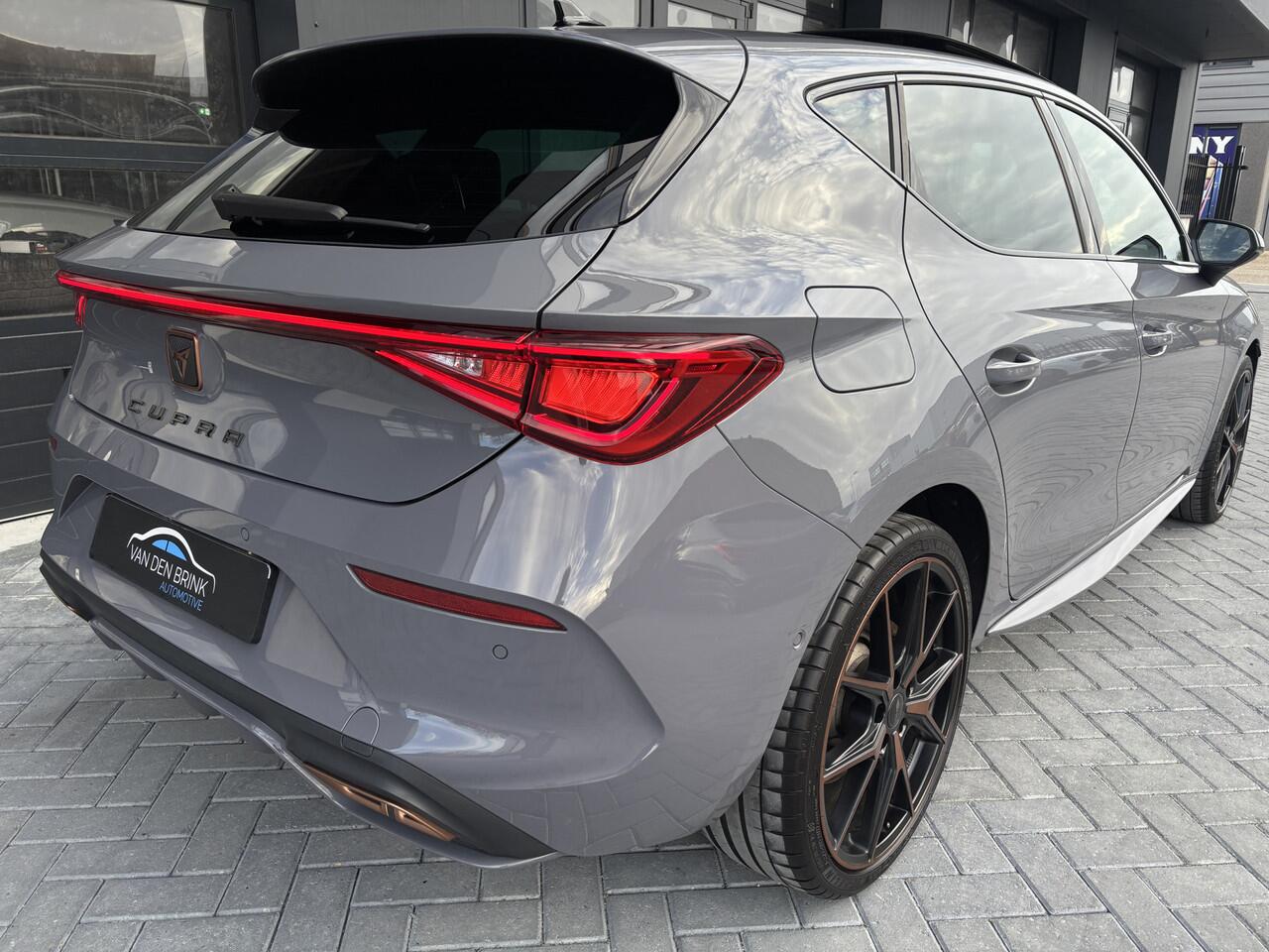 Cupra Leon 1.4 e-Hybrid VZ Pano