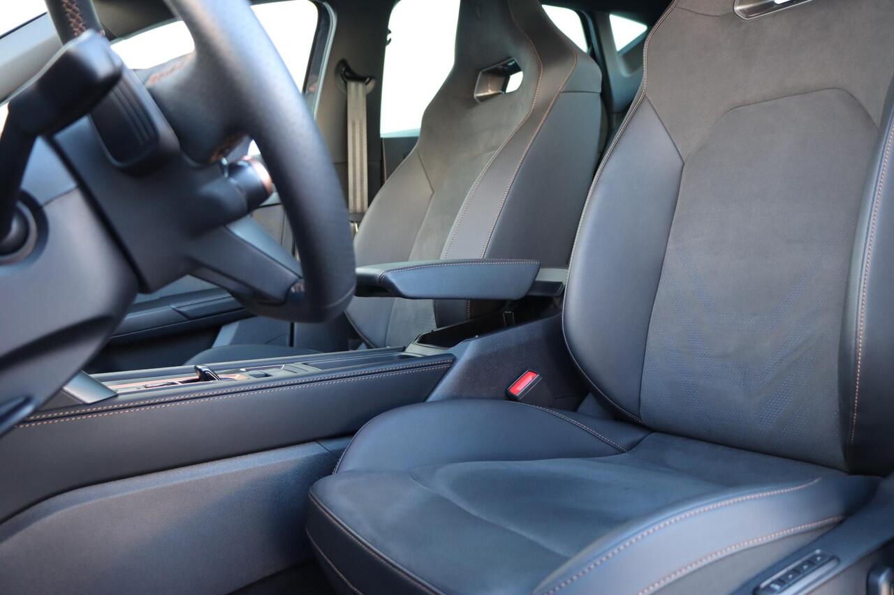 Cupra Leon 1.5 TSI e-Hybrid Business 204pk DSG6