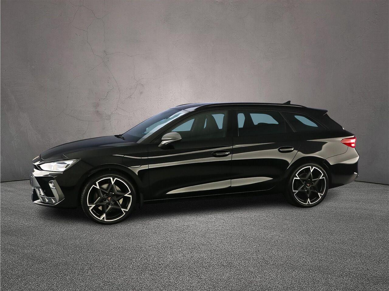 Cupra Leon Sportstourer VZ Performance 1.5 TSI e-Hybrid 272pk DSG Automaat Trekhaak, Achteruitrijcamera, Elektrische achterklep, Adaptive cruise control, Stuurwiel verwarmd