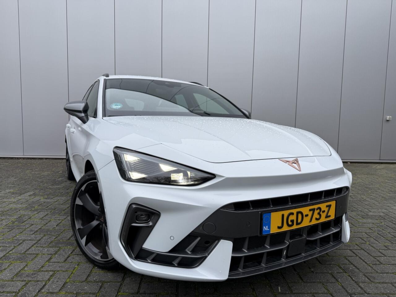 Cupra Leon Sportstourer 1.5 TSI e-Hybrid fabrieksgarantie Business Carplay Camera 18