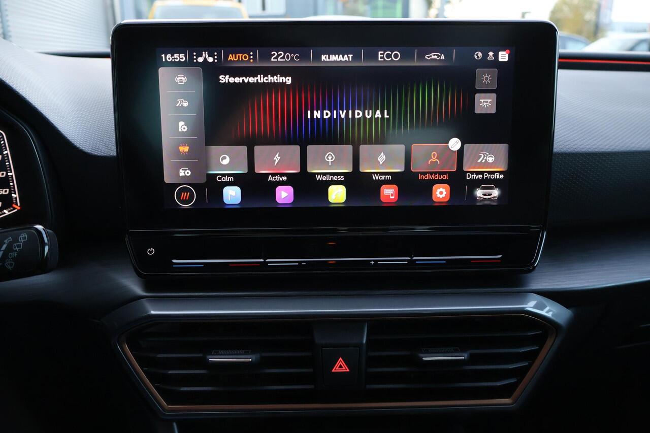 Cupra Leon Sportstourer 1.4 e-Hybrid VZ Copper Edition 1e Eigenaar | Dealer Onderh | BTW | Pano | WinterPack | Cupra Knop | Camera | Elek Stoel/Klep | Memory | Carplay | Climate | Ad Cruise | Navi | PDC | Full Led