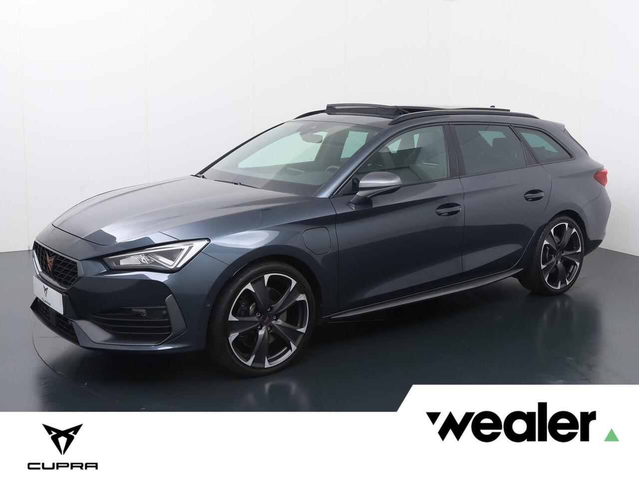Cupra Leon Sportstourer 1.4 e-Hybrid VZ Adrenaline | 245 PK | SoH 100% | Panoramadak | Voorstoelen verwarmd | LED verlichting |