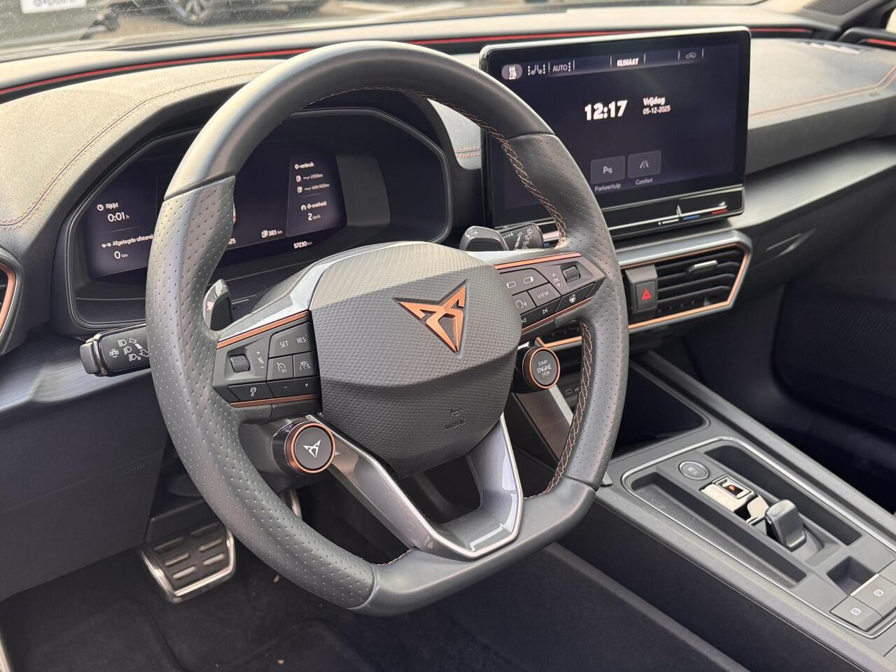 Cupra Leon Sportstourer 1.4 e-Hybrid VZ Performance 245PK | Panorama dak | Kuipstoelen | Memory | Apple carplay |