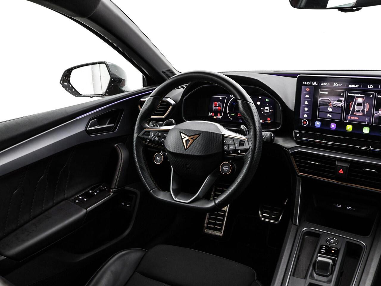 Cupra Leon Sportstourer 1.4 245pk DSG e-Hybrid VZ Performance · Camera · Elek. Trekhaak · Keyless · Apple/Android Car Play · Dodehoek Detectie · Stoel &Stuurverwarming · 19'' Inch · Garantie t/m 18-01-2027 of 90.000km