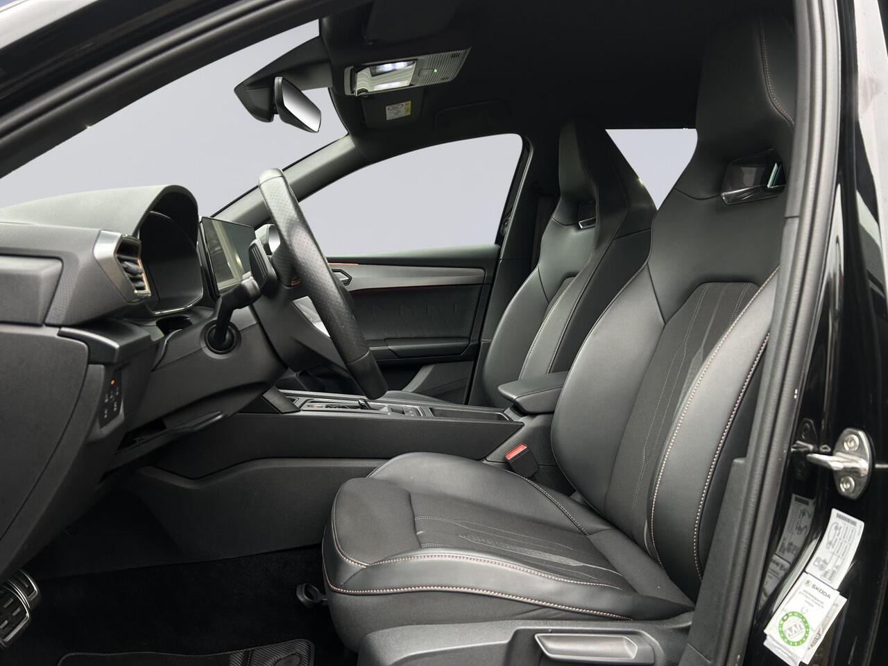 Cupra Leon Sportstourer 1.4 e-Hybrid /BTW/Apple & Android Carplay/BTW/Sportstoelen verwarmd/Park. Sens./Keyless/Sfeerverlichting/18'' LMV/ Navi/(MET GARANTIE*)