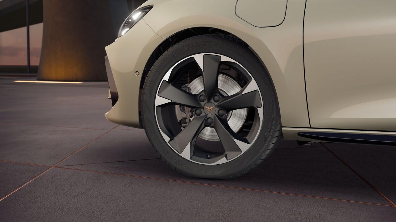 Cupra Leon Sportstourer 1.5 TSI e-Hybrid 204 6DSG Business | Achteruitrijcamera | Digitaal instrumentenpaneel (Virtual Cockpit) | Draadloze Apple CarPlay(TM), Android Auto(TM)