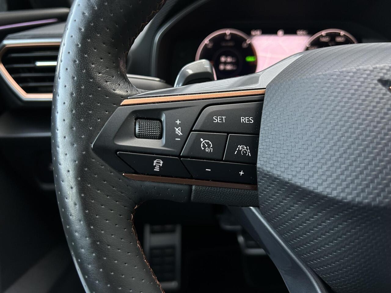 Cupra Leon Sportstourer 1.4 e-Hybrid VZ245 /Apple Carplay/Stoel- en stuurverwarming/Park.Sens. rondom+Cam./Adaptive Cruise Contr./Elektr. Klep/Climate Contr./DCC/Isofix/(MET GARANTIE*)