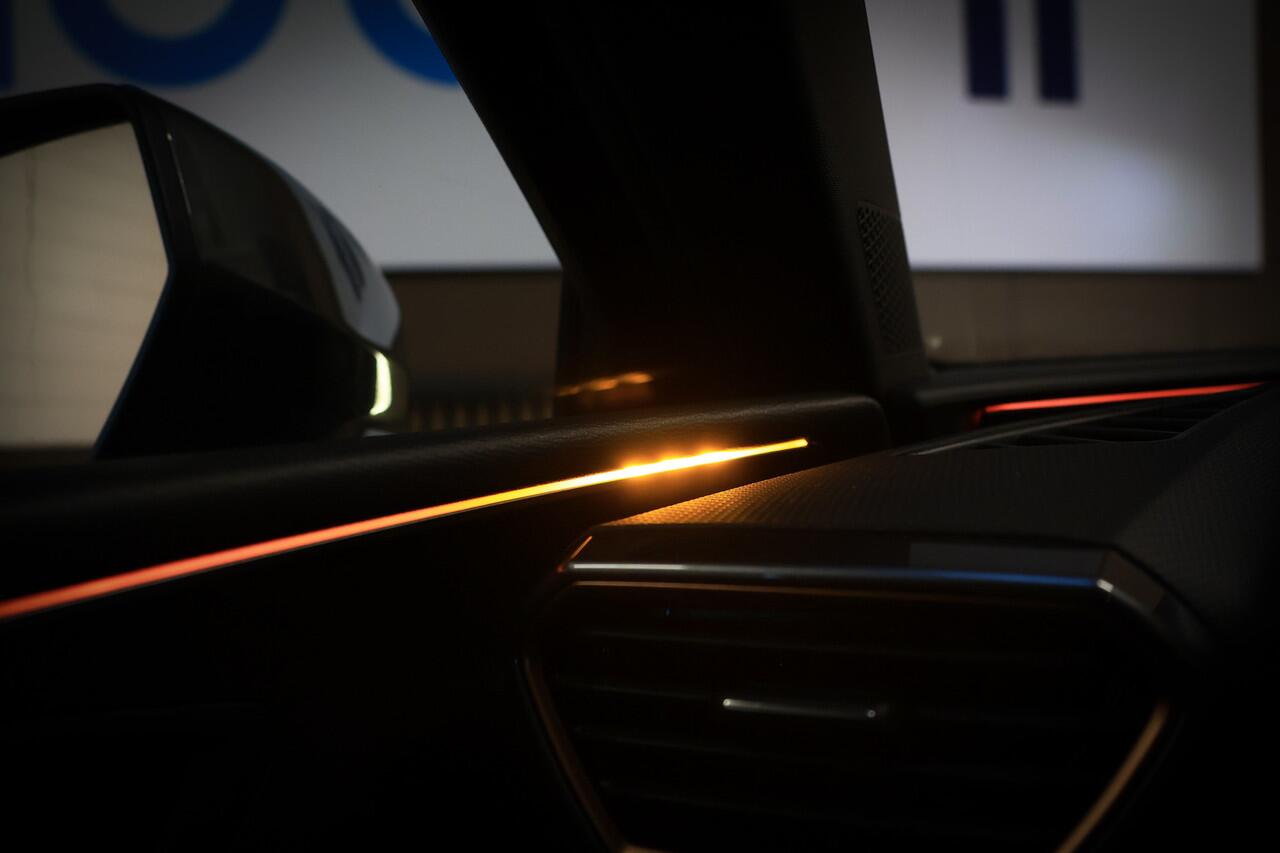 Cupra Leon Sportstourer 1.4 e-Hybrid Business LED/Keyless/Camera/Virtual Cockpit/DCC/ACC/18"