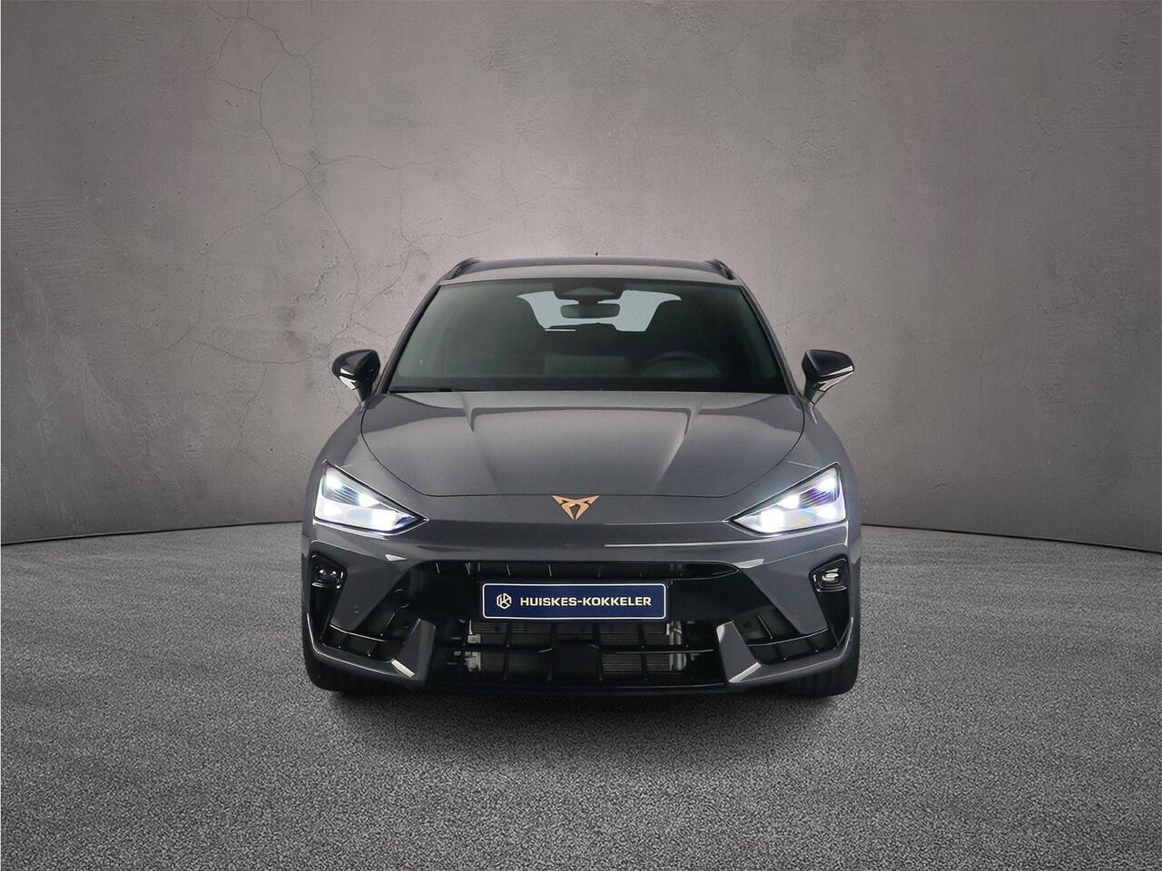 Cupra Leon Sportstourer Business 1.5 TSI eHybrid 204pk DSG Automaat Adaptive cruise control, Sennheiser audio, Navigatie, Achteruitrijcamera, Elektrische achterklep, LED koplampen, Stuurwiel verwarmd