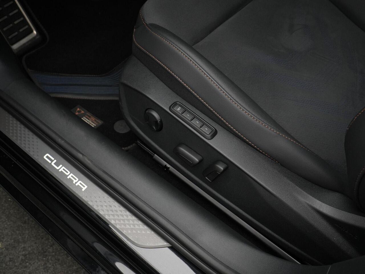 Cupra Leon Sportstourer 1.5 TSI e-Hybrid 272 pk VZ Performance | Trekhaak | Adaptieve onderstelregeling (DCC) | Kuipstoelen | CUPRA-stuur met startknop | Sennheiser geluid | Achteruitrijcamera | 19 inch