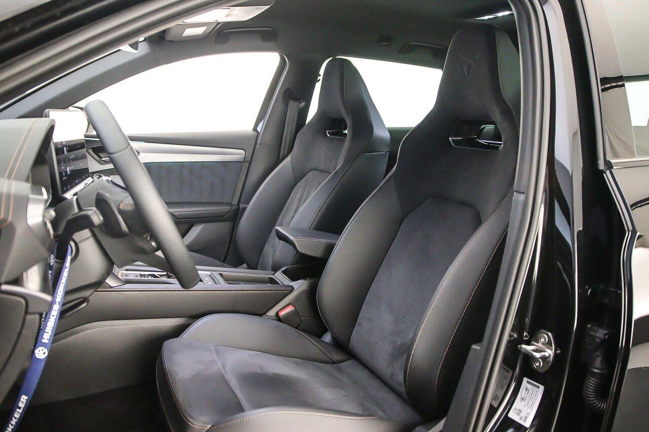 Cupra Leon Sportstourer VZ Performance 1.5 TSI e-Hybrid 272pk DSG Automaat Trekhaak, Achteruitrijcamera, Elektrische achterklep, Adaptive cruise control, Stuurwiel verwarmd