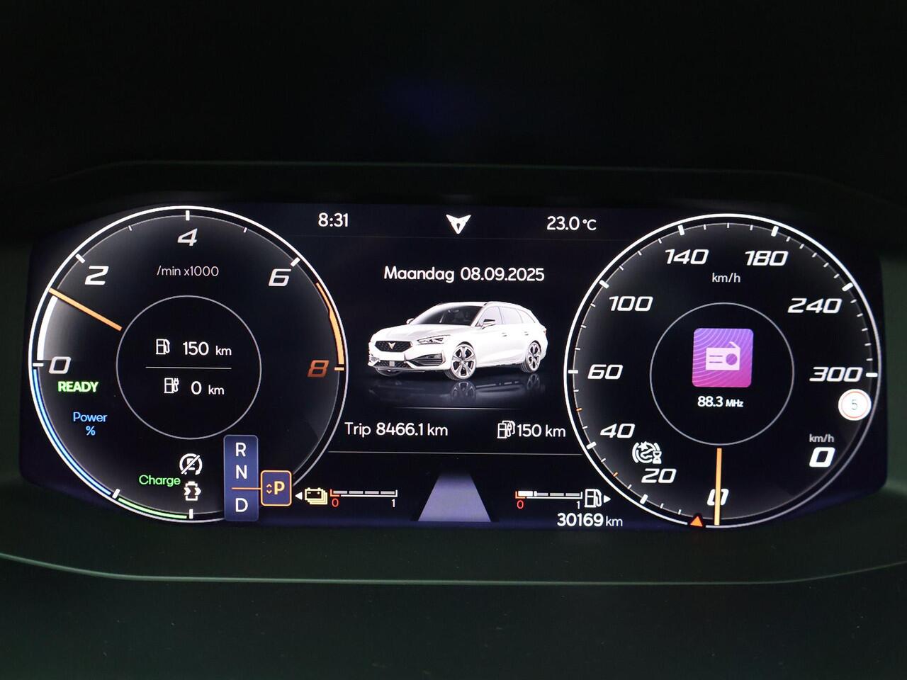 Cupra Leon Sportstourer 1.4 e-Hybrid VZ Adrenaline | 245 PK | SoH 100% | Panoramadak | Voorstoelen verwarmd | LED verlichting |