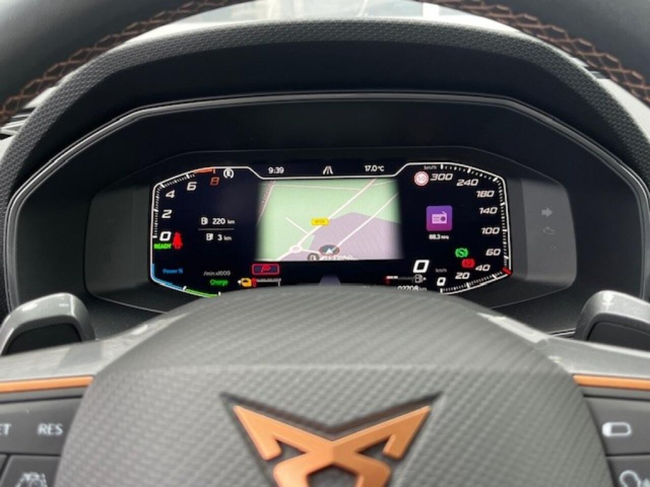 Cupra Leon Sportstourer 1.4 E-HYBRID VZ 245PK - PANO - CAMERA - 19 INCH