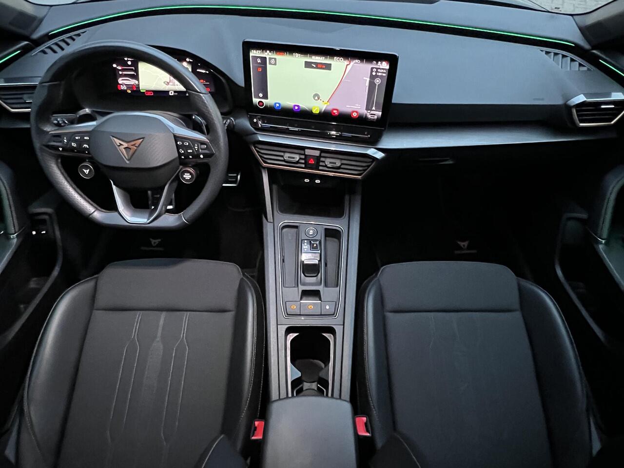 Cupra Leon Sportstourer 1.4 e-Hybrid VZ Copper Edition Automaat 245 PK / Plug-In / EAER 58km / Navigatie / Elektrische trekhaak 1.500 kg / Elektrische klep / Sportstoelen / Stuur- en stoelverwarming / Apple Carplay Android / 19" LM wielen /