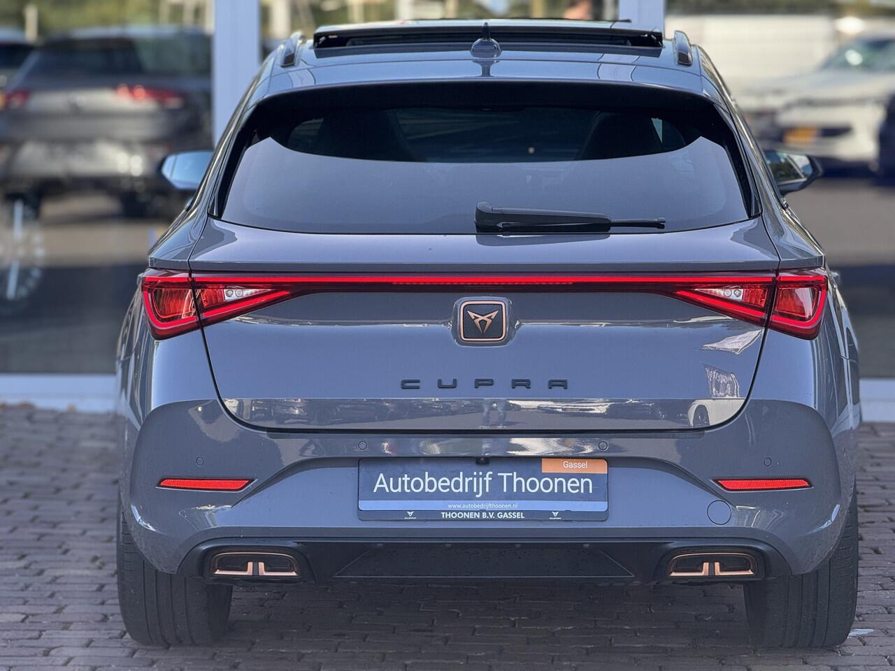 Cupra Leon Sportstourer 1.4 e-Hybrid VZ Performance | Keyless | Pano | Camera