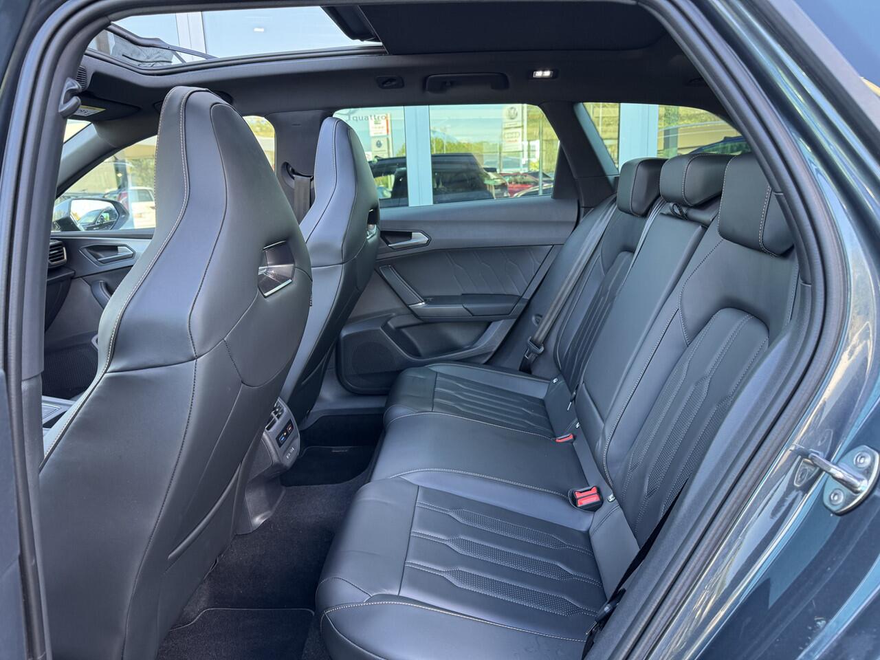 Cupra Leon Sportstourer 1.4 e-Hybrid VZ Performance | Vol Leer | 19"| Pano | elk. Stoel