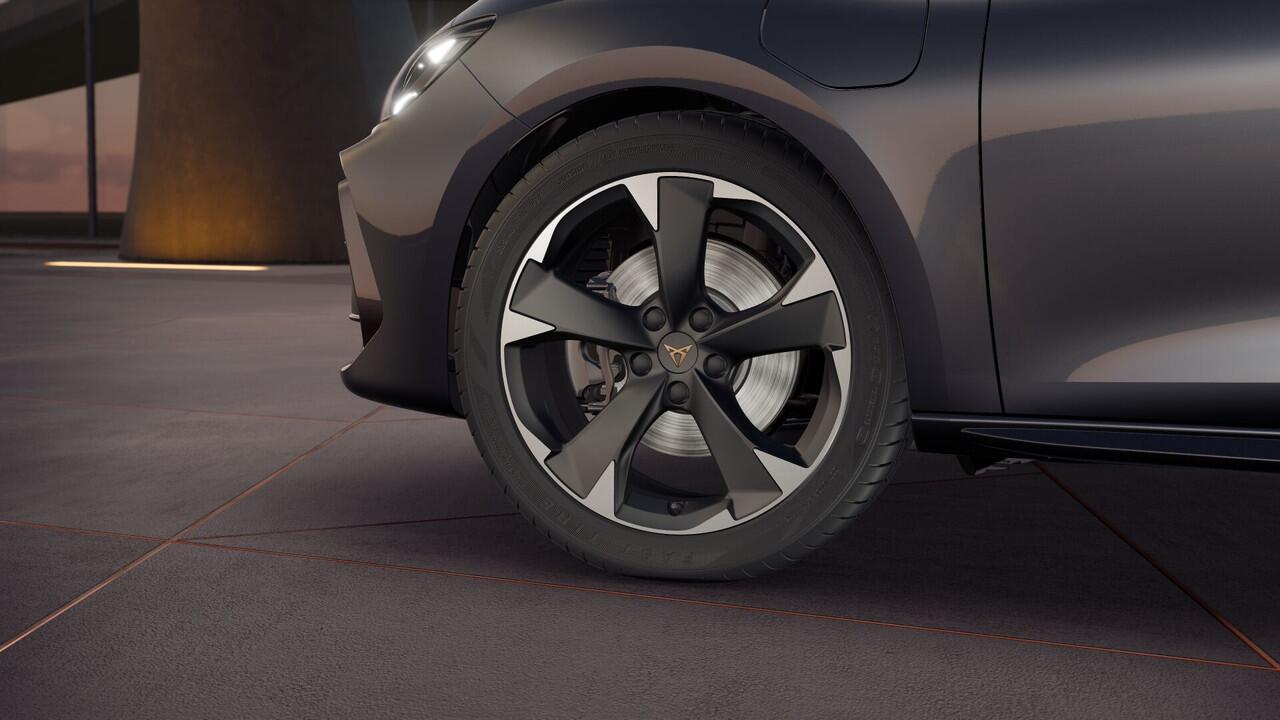 Cupra Leon Sportstourer 1.5 TSI e-Hybrid 204 6DSG Essential | Digitaal instrumentenpaneel (Virtual Cockpit) | Draadloze Apple CarPlay(TM), Android Auto(TM) | Elektronisch Sperdifferentieel (XDS)