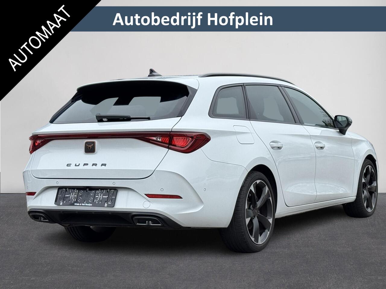 Cupra Leon Sportstourer 1.5 eTSI Automaat Business Edition | ¤ 1.000 INRUILPREMIE | Panorama Schuifdak | Navigatie | Climate Control | LED Verlichting | 18"Lmv | Camera | Keyless Go | Apple Carplay/Android Auto ( Vestiging - Vianen )
