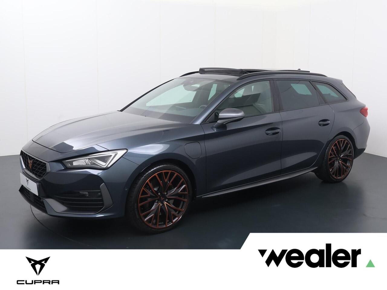 Cupra Leon Sportstourer 1.4 e-Hybrid VZ Copper Edition | 245 PK | SoH 100% | Panoramadak | Keyless | Achterklep elektrisch | Stoelverwarming | Virtual Cockpit |