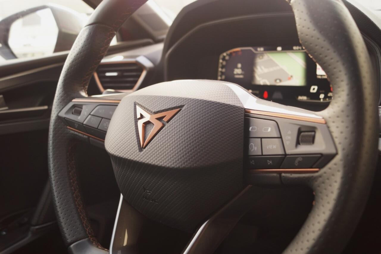 Cupra Leon Sportstourer ST 1.5 TSI 150pk Business Edition -LED-DIGI-ECC-