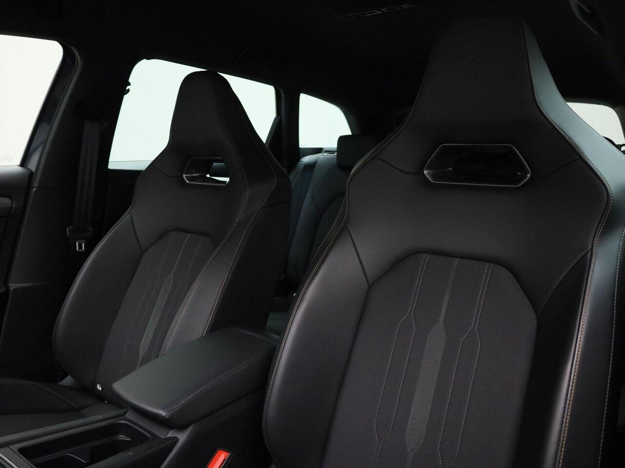 Cupra Leon Sportstourer 1.4e-Hybrid 180kW/245PK VZ DSG · Trekhaak · Camera + Parkeersensoren · Navigatie · Garantie tot april 2027 of 90000km · TOPDEAL