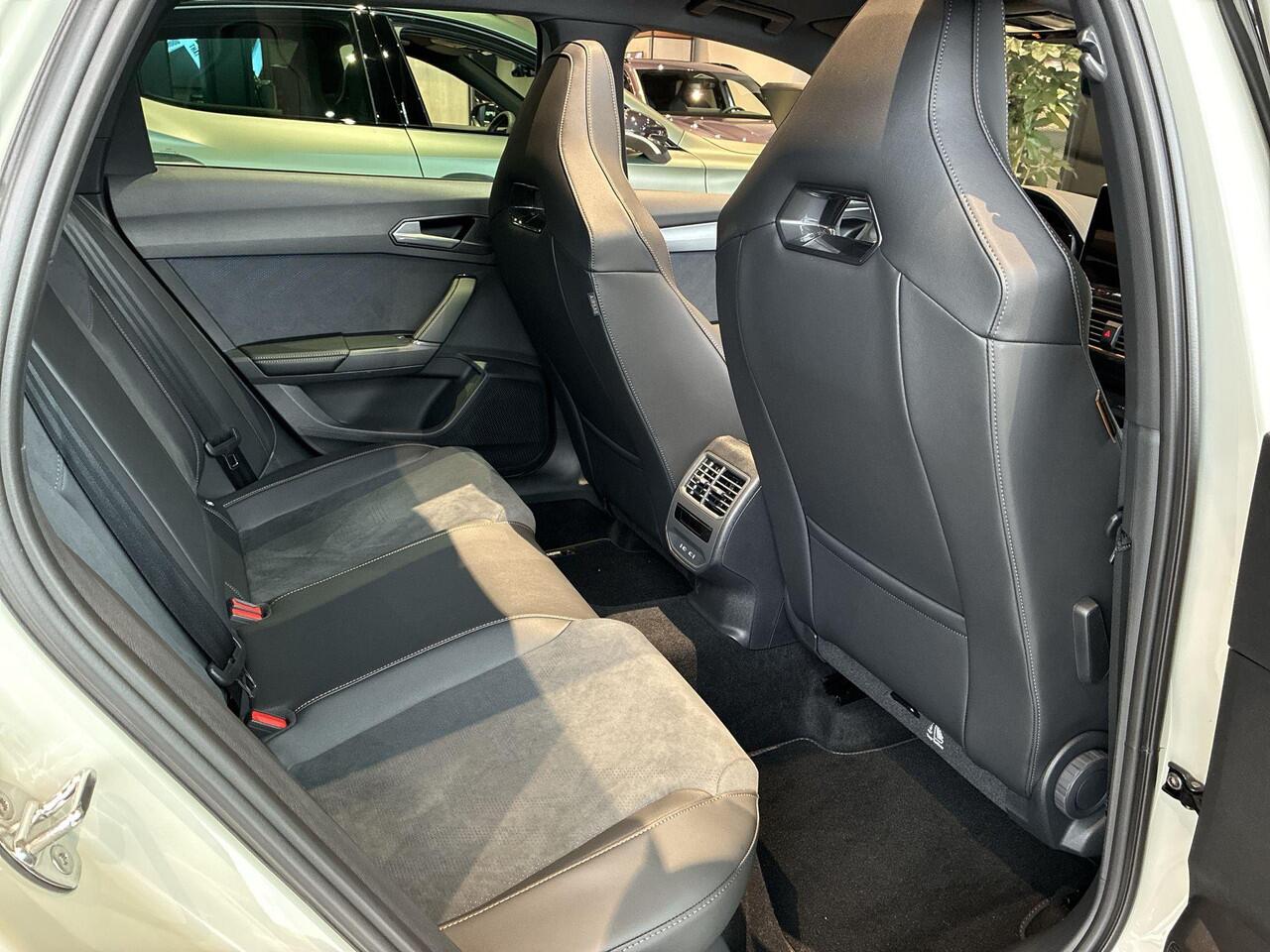 Cupra Leon Sportstourer 1.5 TSI e-Hybrid VZ Performance 272PK l Sennheiser l Panoramdak l Intelligent Drive l Led Matrix Koplampen