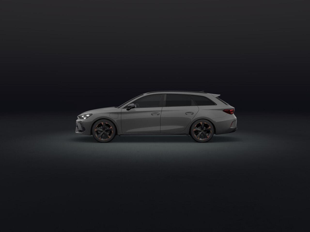 Cupra Leon Sportstourer 1.5 TSI e-Hybrid Business 204pk / Garbi Copper velgen / Panoramisch schuifdak / Navigatie
