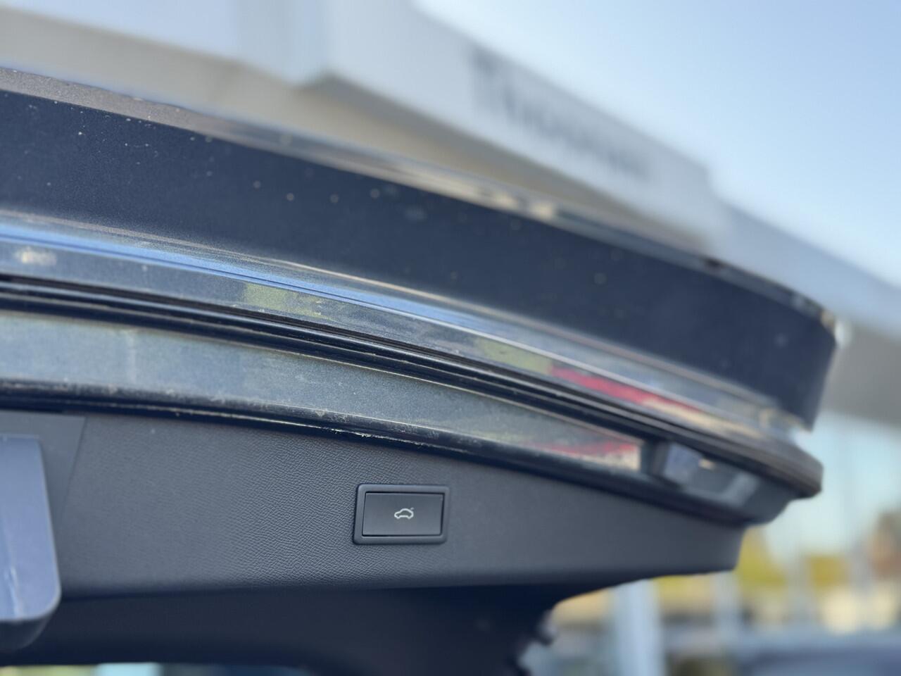 Cupra Leon Sportstourer 1.4 e-Hybrid VZ Performance | Vol Leer | 19"| Pano | elk. Stoel