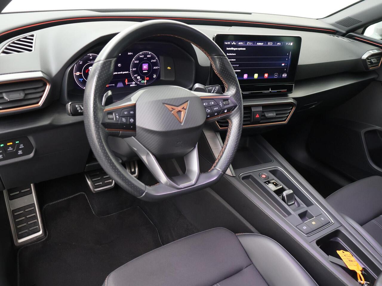 Cupra Leon Sportstourer 1.4 e-Hybrid 245 | 245 PK | SoH 91% | Panoramadak | Stoelverwarming | Achteruitrijcamera | Virtual Cockpit |