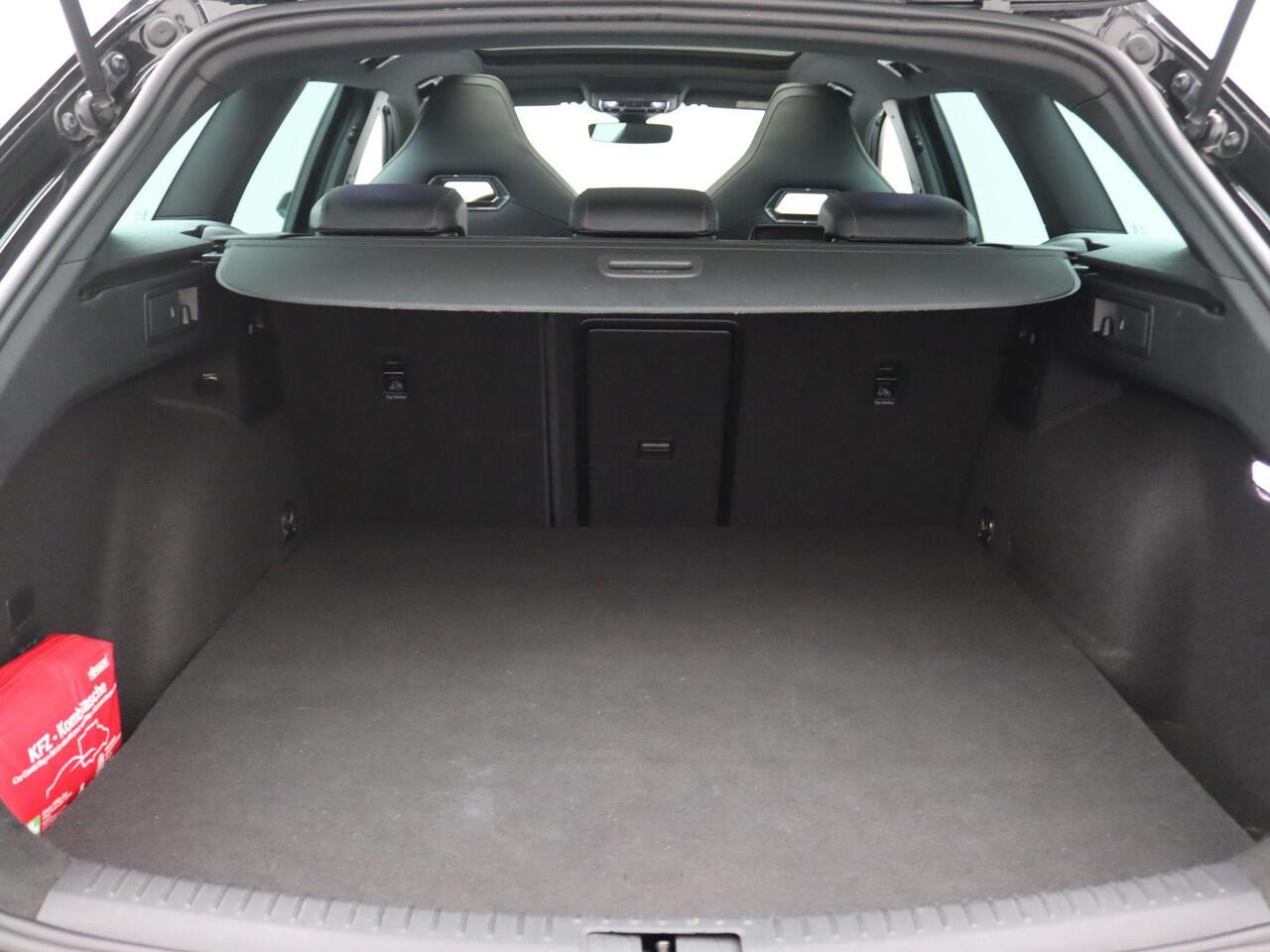 Cupra Leon Sportstourer 1.4 e-Hybrid VZ Performance 245PK DSG SOH 87%, Panoramadak, Memorystoel, Achteruitrijcamera, Stuur/Stoelverwarming, Side assist, Keyless, 19'' lichtmetaal