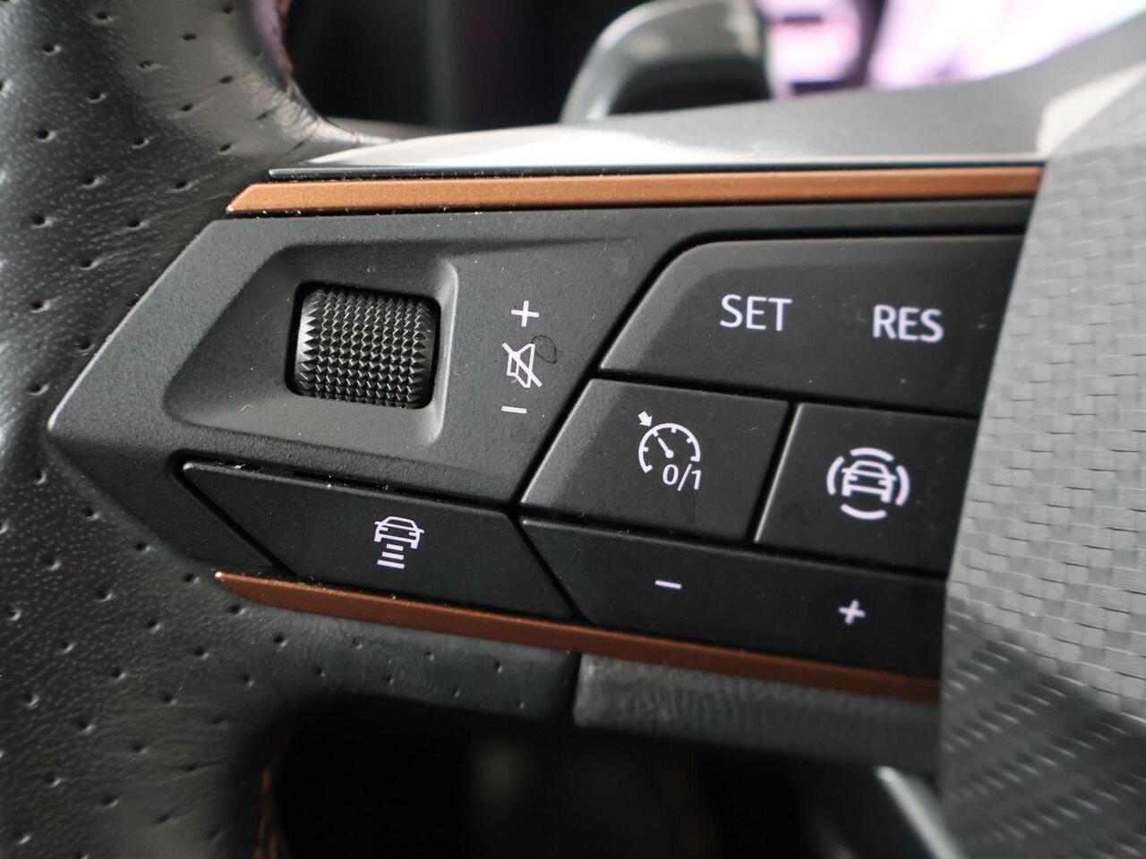 Cupra Leon Sportstourer 1.4 e-Hybrid VZ Business 245 PK | SoH 100% | Navigatie | Camera | Stoelverwarming | Adaptive Cruise Controle | Virtual Cockpit |