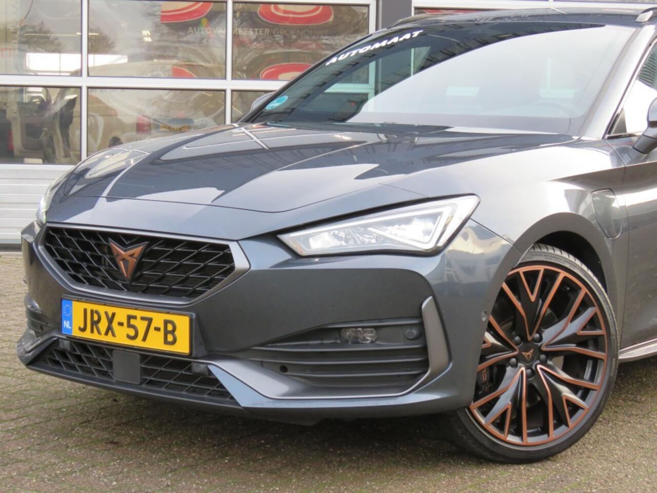 Cupra Leon Sportstourer 1.4 e-Hybrid 245pk COPPER ED. / 19 Inch / Sportstoelen / Stoel-stuurverw. / Leder / Memory / BOVAG garantie