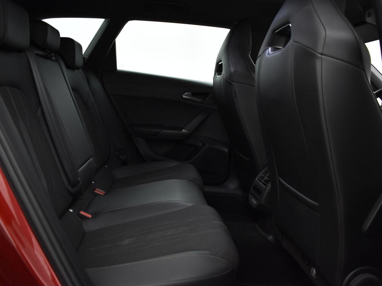 Cupra Leon Sportstourer 1.4 245pk DSG e-Hybrid VZ Performance · Camera · Keyless · Apple/Android Car Play · Elek. Trekhaak · Elek. Achterklep · Navi · 19'' Inch · garantie t/m 27-02-2027 of 90.000km · TOPDEAL