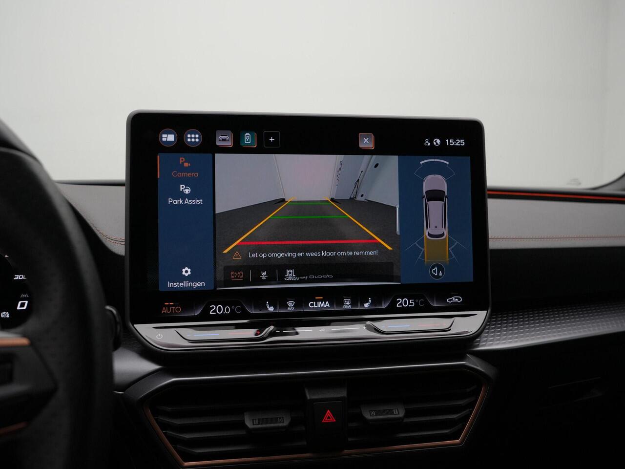 Cupra Leon Sportstourer 1.5 TSI e-Hybrid 272 pk VZ Performance | Trekhaak | Adaptieve onderstelregeling (DCC) | Kuipstoelen | CUPRA-stuur met startknop | Sennheiser geluid | Achteruitrijcamera | 19 inch