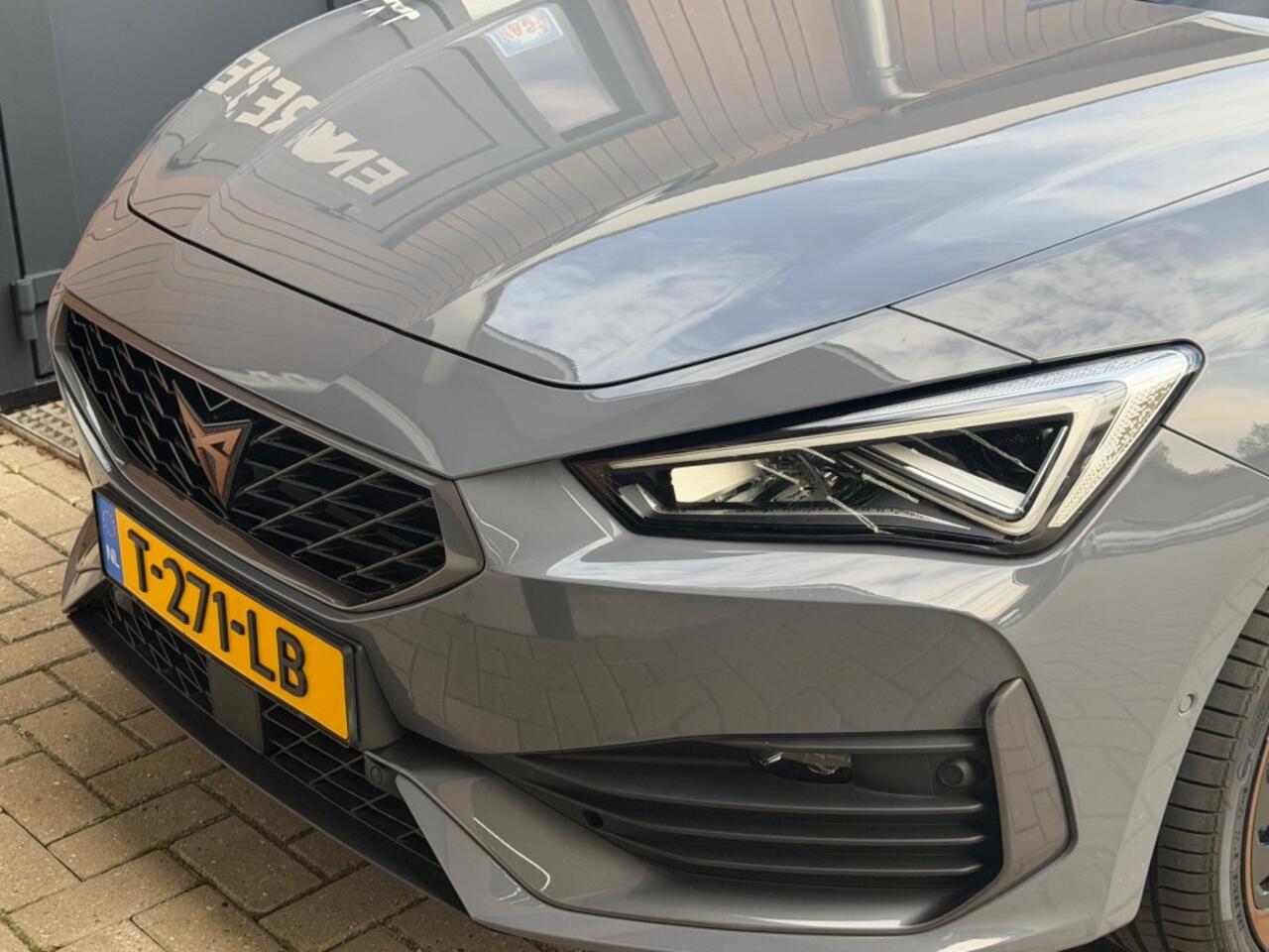 Cupra Leon Sportstourer 1.4 E-HYBRID BNS Pano Acc Camera