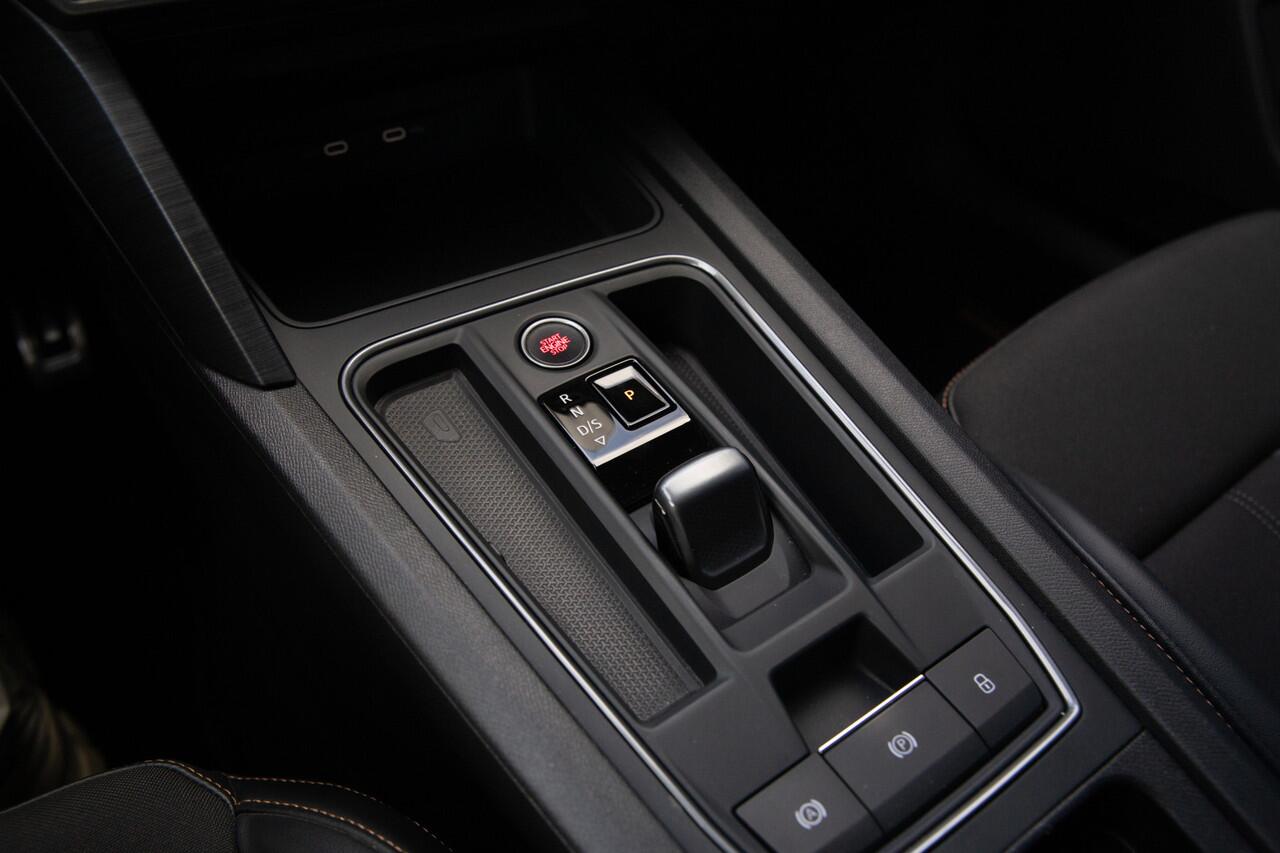 Cupra Leon Sportstourer 1.4 e-Hybrid VZ Business , Stuurverwarming, Sfeerverlichting,