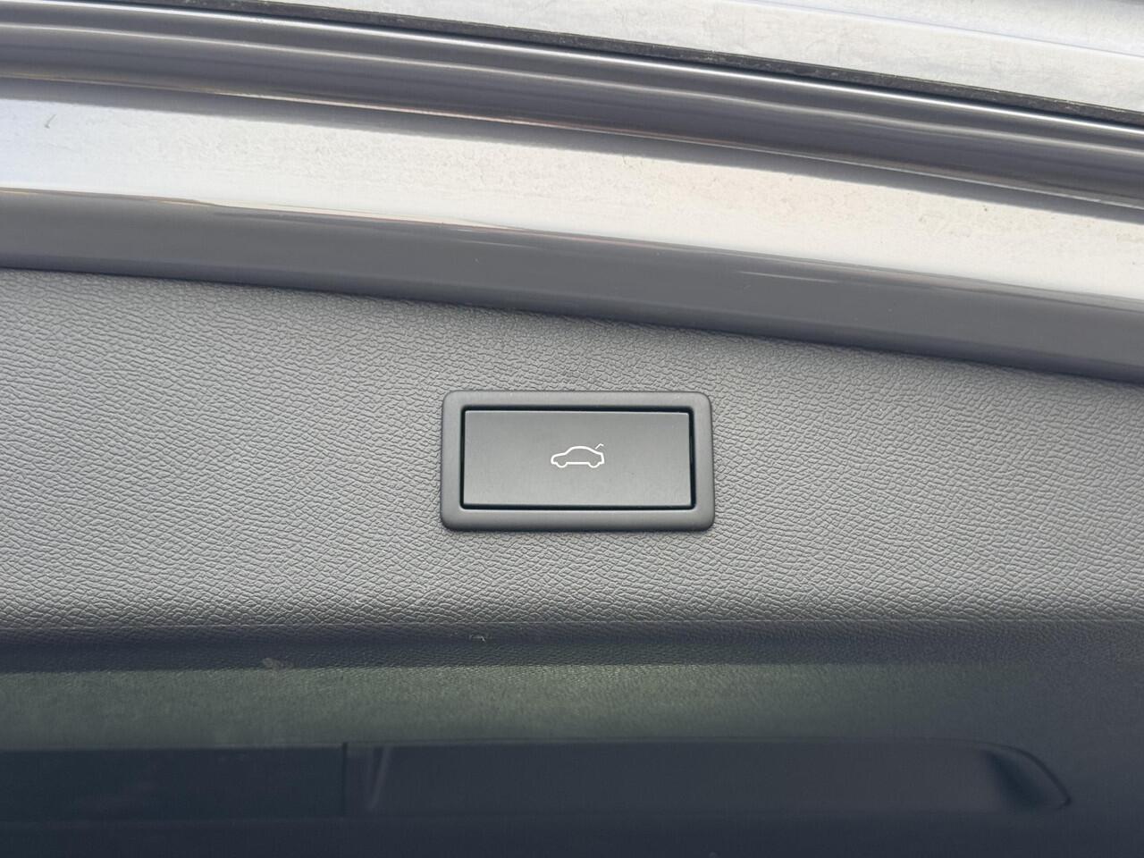 Cupra Leon Sportstourer 1.4 e-Hybrid VZ Performance 245PK | Panorama dak | Kuipstoelen | Memory | Apple carplay |