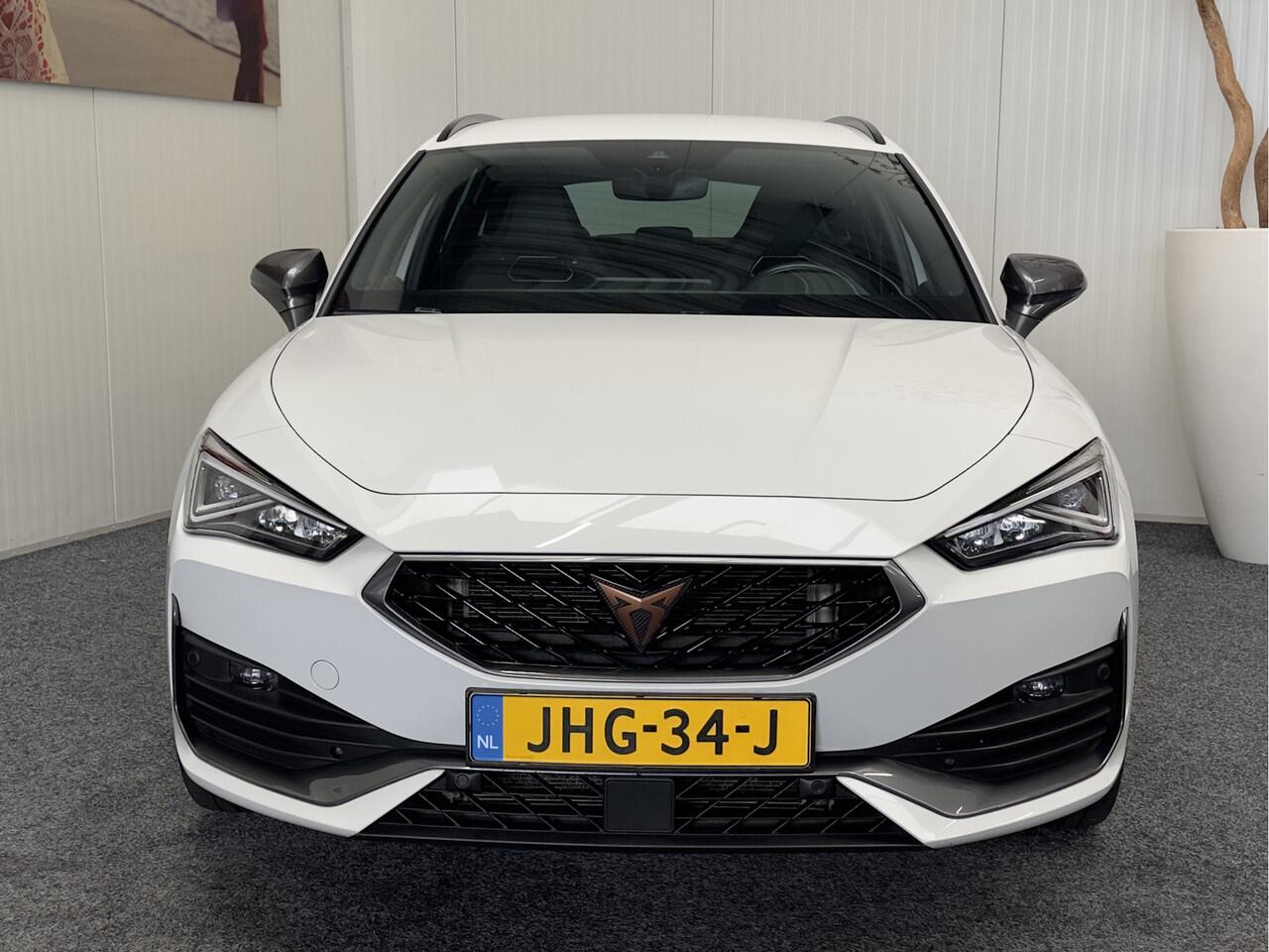 Cupra Leon Sportstourer 1.4 E-HYBRID VZ BUSINESS NAVIGATIE ADAPTIVE CRUISE CONTROL APPLE CARPLAY/ANDROID RIJSTROOKSENSOREN ACHTERUITRIJCAMERA ZEER MOOI !! 3010 Coen