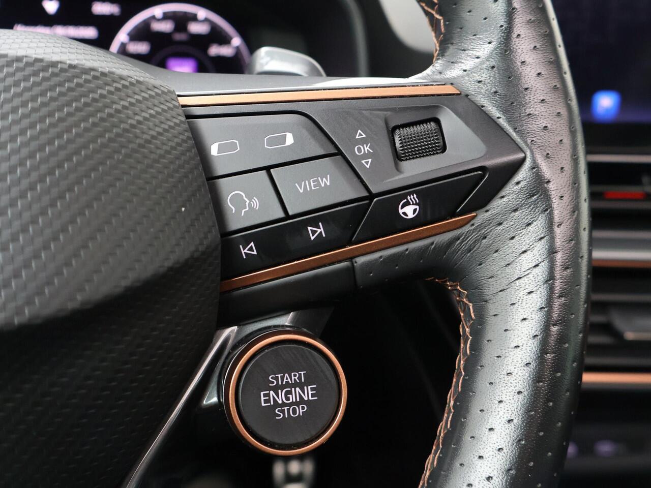 Cupra Leon Sportstourer 1.4 e-Hybrid VZ Adrenaline | 245 PK | SoH 100% | Panoramadak | Voorstoelen verwarmd | LED verlichting |