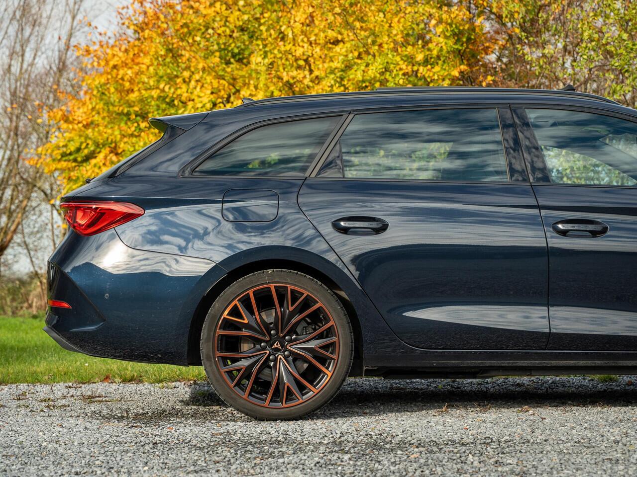 Cupra Leon Sportstourer 1.4 e-Hybrid VZ Copper Edition // pano