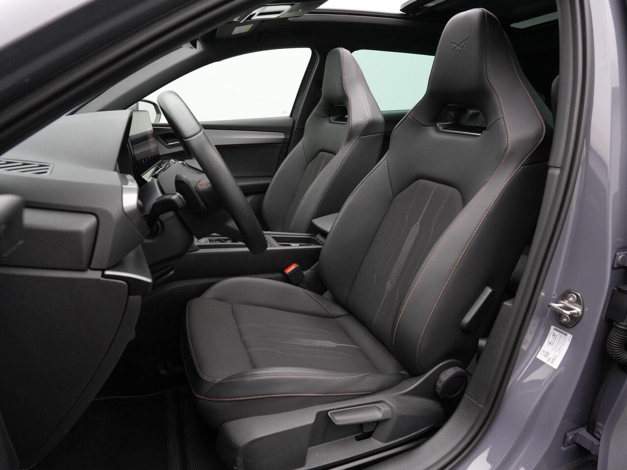 Cupra Leon Sportstourer 1.4 e-Hybrid 245 pk DSG VZ CUP | Panoramadak | Adaptief onderstel | Stuur-/stoelverwarming | Achteruitrijcamera