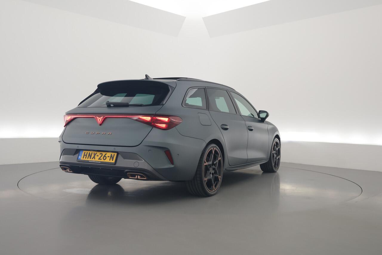 Cupra Leon Sportstourer 1.5 TSI e-Hybrid VZ 272pk | MAT Grijs | Pano | Sennheiser | Adapt. Cruise | Matrix LED | Camera | Keyless |