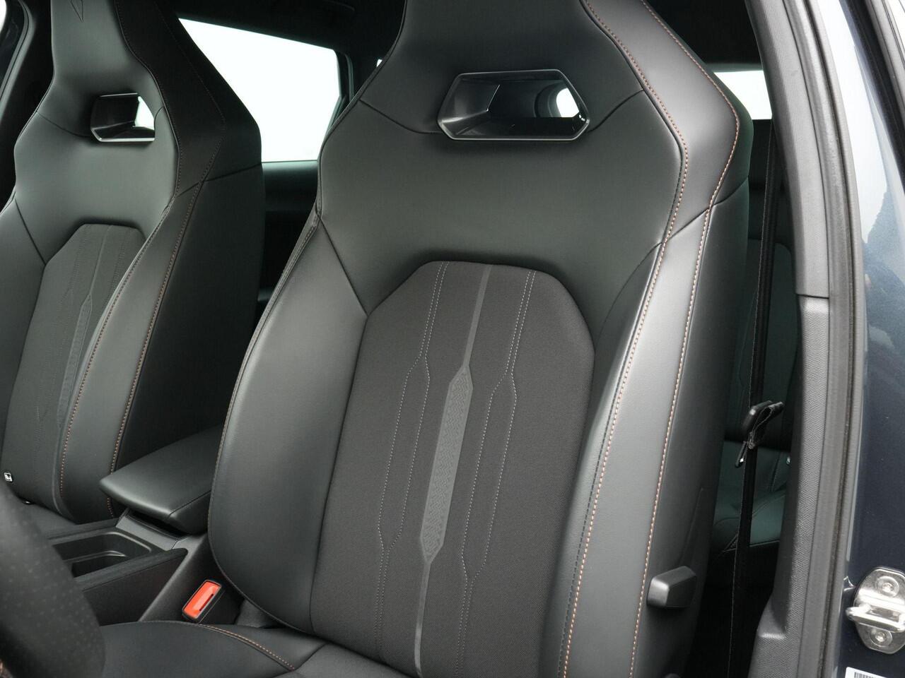 Cupra Leon Sportstourer 1.4 e-Hybrid VZ Business | LED koplampen | Adaptive Cruise | 19 inch