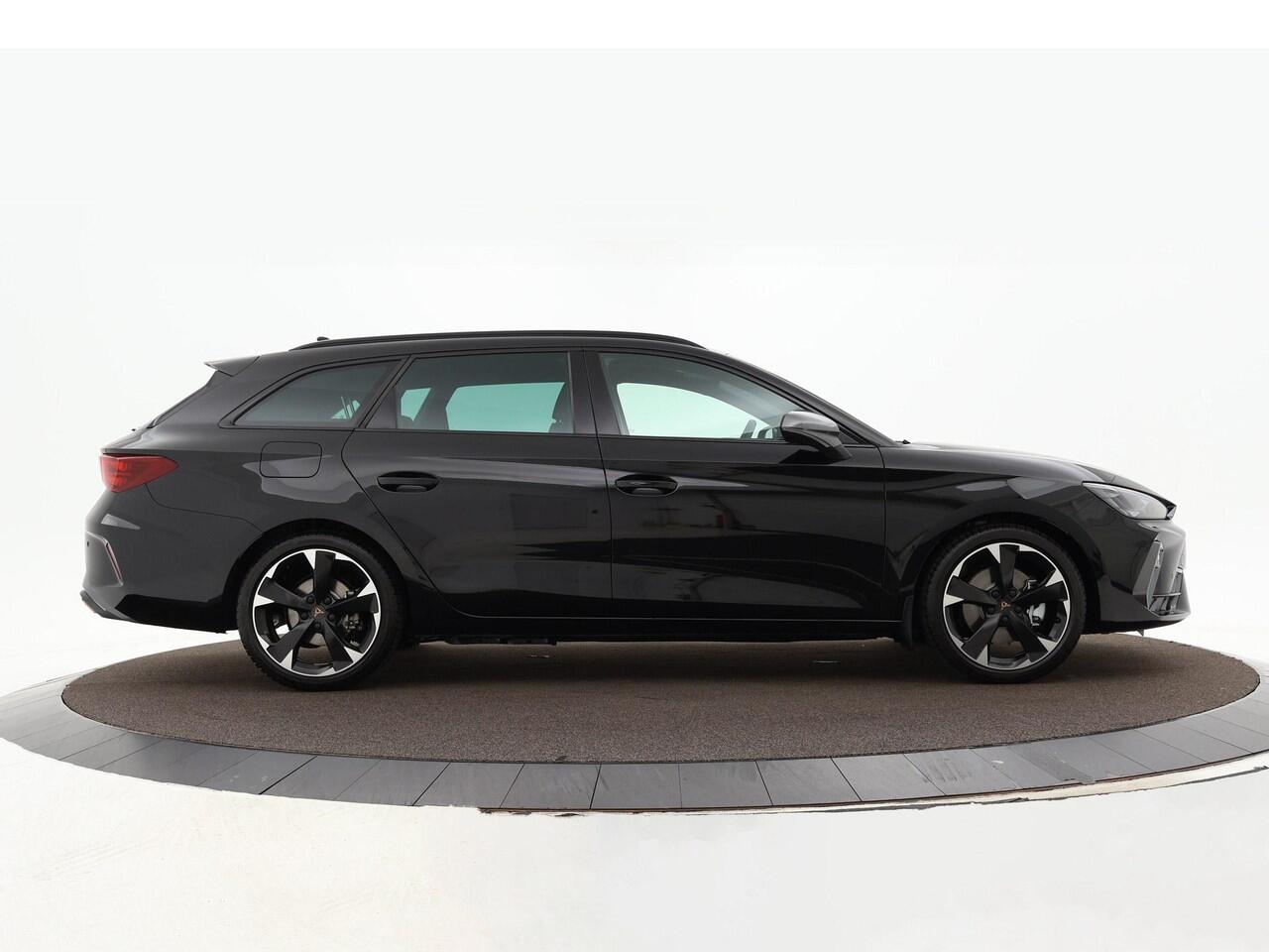 Cupra Leon Sportstourer 1.5 e-Hybrid 204pk DSG · Camera · Apple/Android Car play · Elek. Trekhaak · Keyless · 18'' Inch · Garantie t/m 21-05-2028 of 100.000km